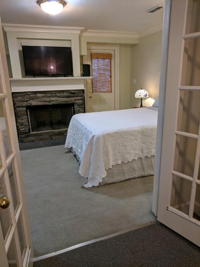 Niagara Mansion Carriage Suite Lewiston Exterior photo
